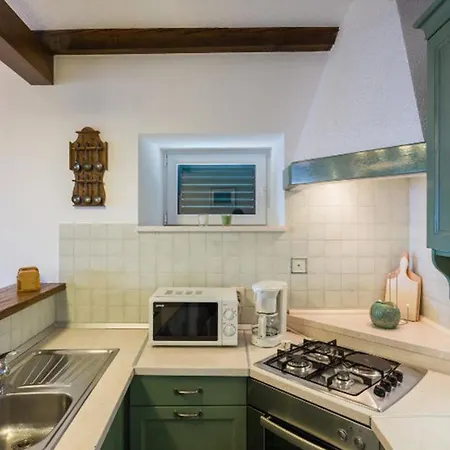 펜션 Traditional Croatian House Dolina, Orasac