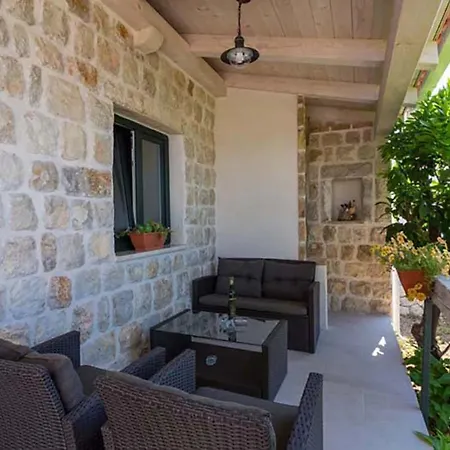 Traditional Croatian House Dolina, Orasac *